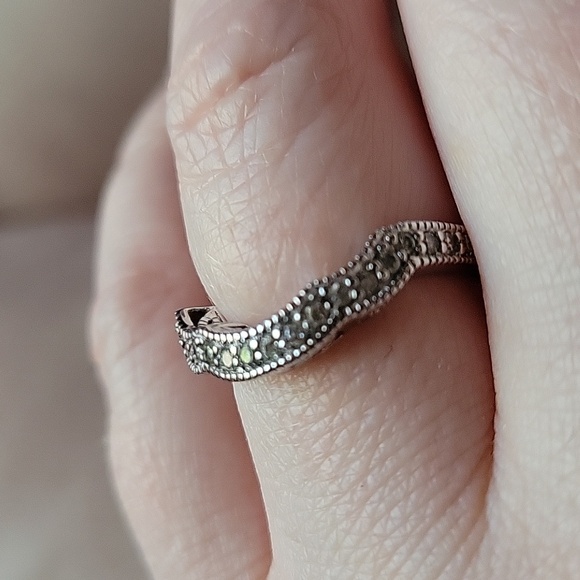 .925 Sterling Silver Stackable Band Size 7  vintage look